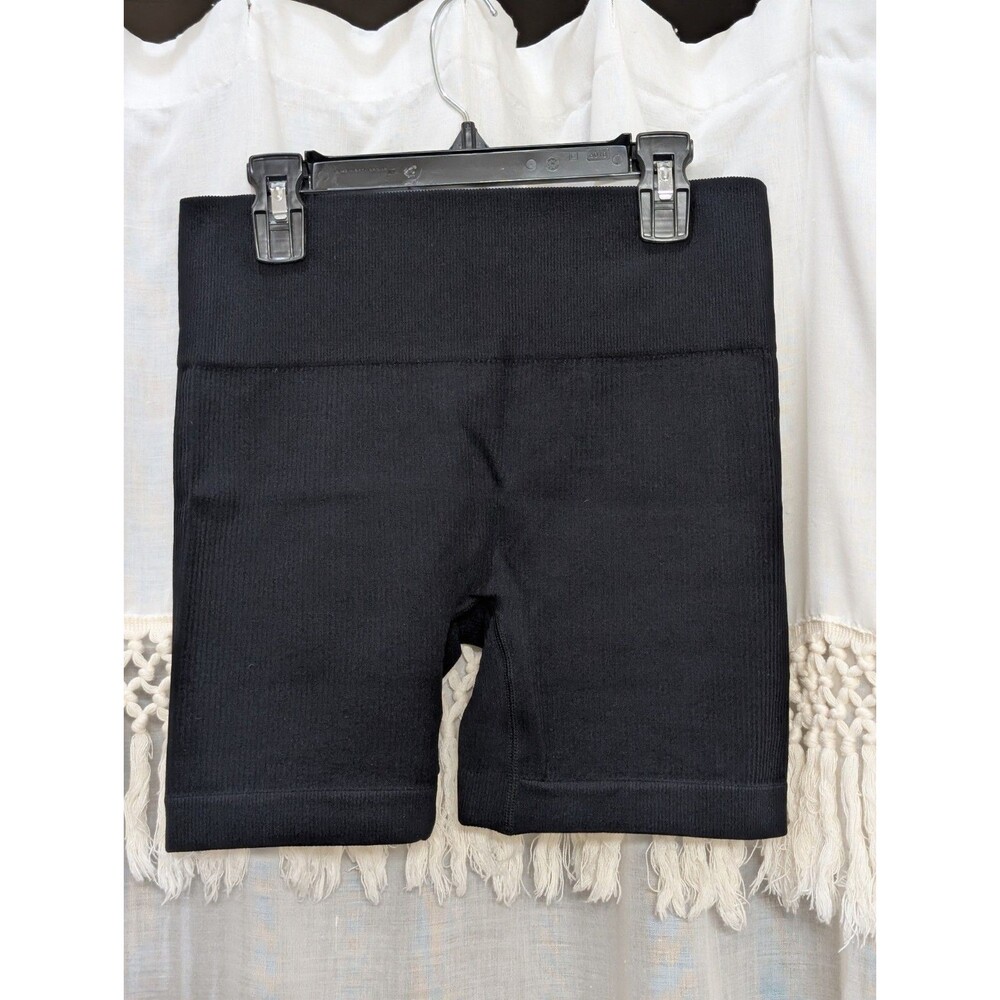 Coodo Active Seamless Bike Shorts Black Size Large 5" Inseam Workout NWOT